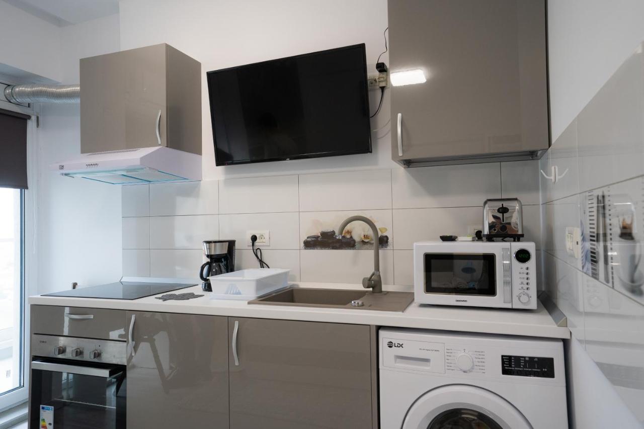 Grand Mamaia Lake Apartments Констанца Экстерьер фото