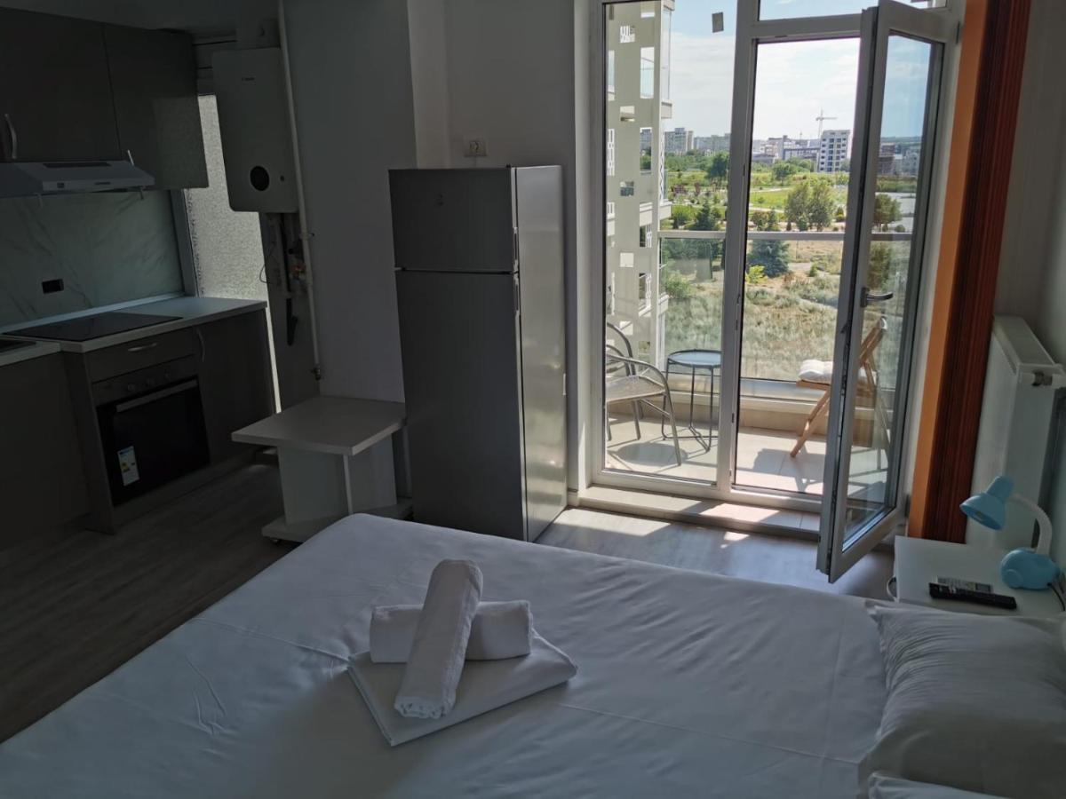 Grand Mamaia Lake Apartments Констанца Экстерьер фото