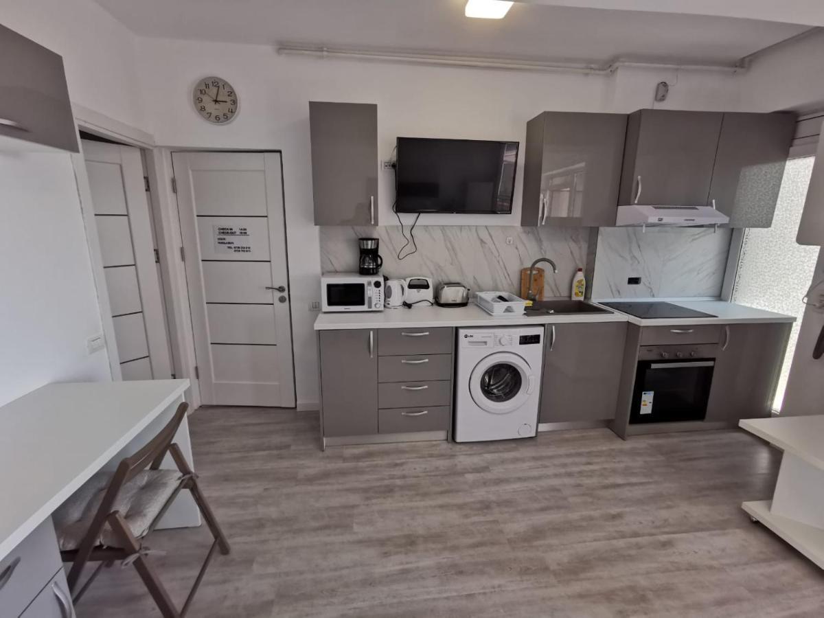 Grand Mamaia Lake Apartments Констанца Экстерьер фото
