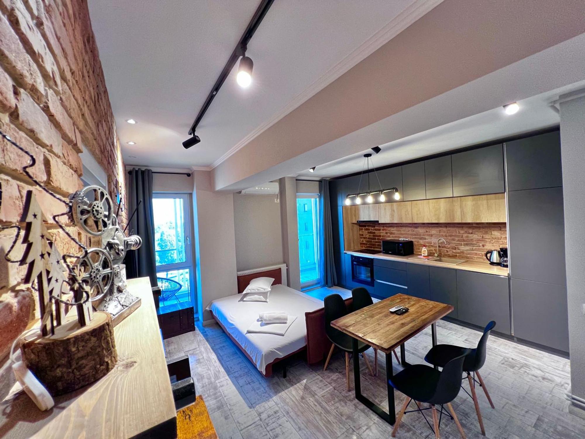 Grand Mamaia Lake Apartments Констанца Экстерьер фото