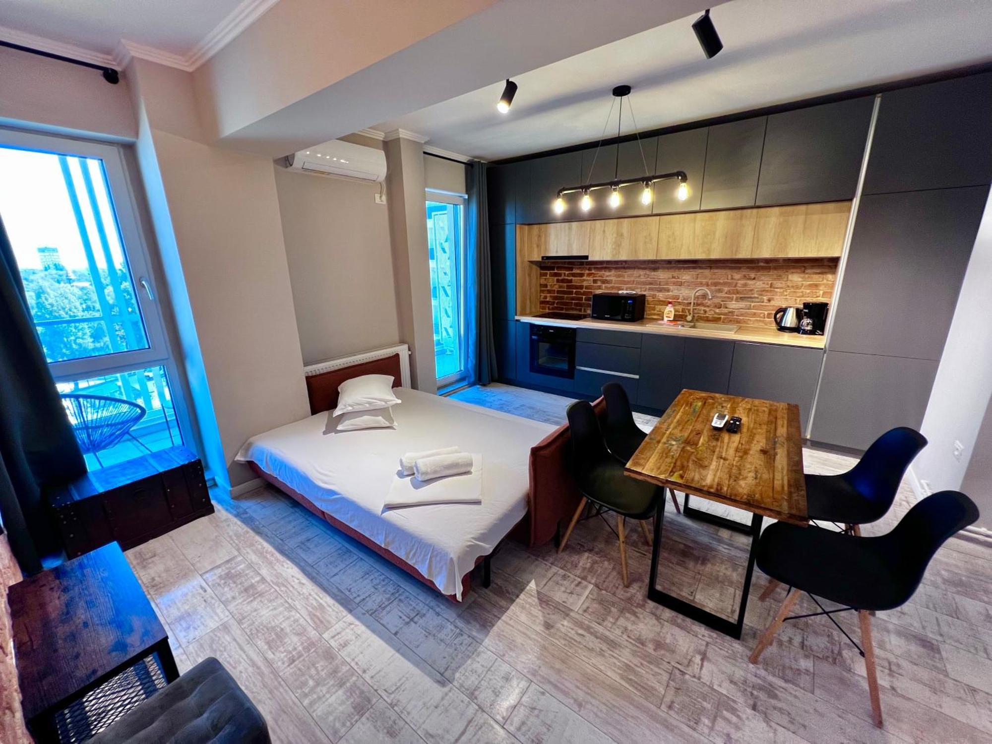Grand Mamaia Lake Apartments Констанца Экстерьер фото